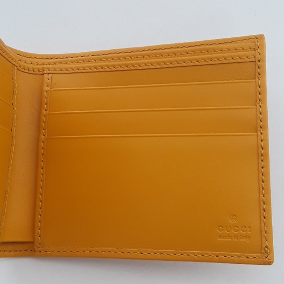 NIB 100% Authentic GUCCI wallet. Price is firm. - Picture 6 of 8